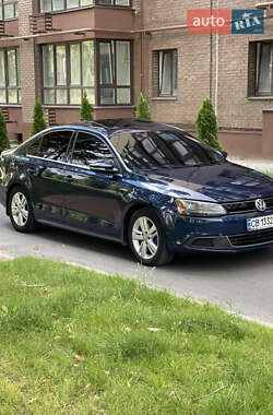 Седан Volkswagen Jetta 2013 в 