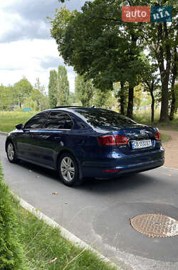 Седан Volkswagen Jetta 2013 в 