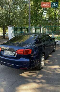 Седан Volkswagen Jetta 2012 в 