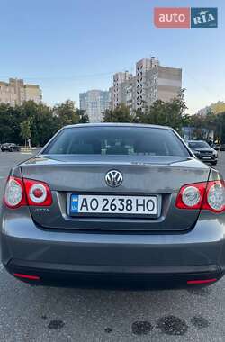 Седан Volkswagen Jetta 2006 в 