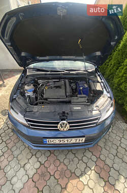 Седан Volkswagen Jetta 2017 в 