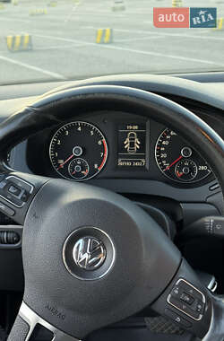 Седан Volkswagen Jetta 2012 в 