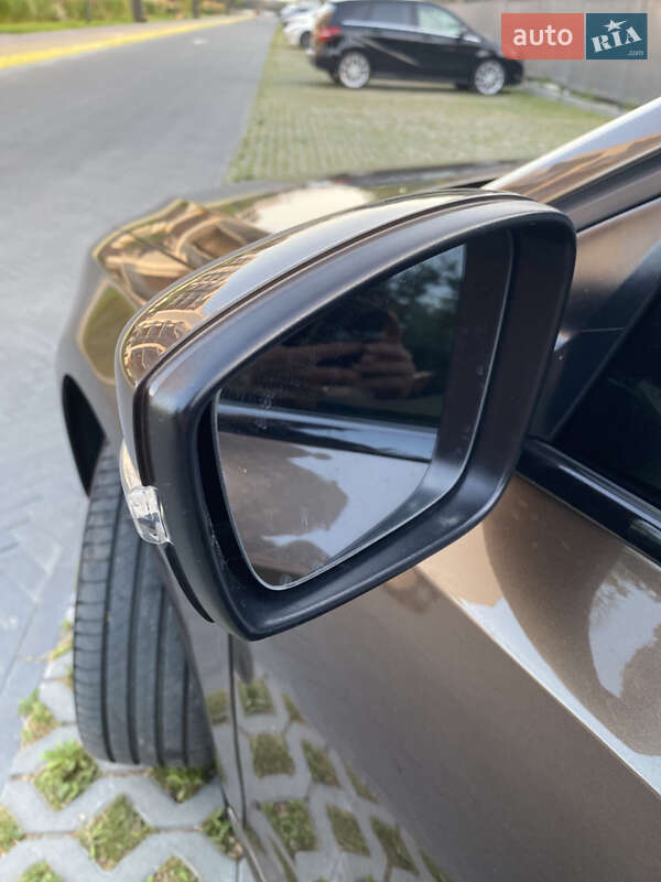 Седан Volkswagen Jetta 2013 в Луцьку