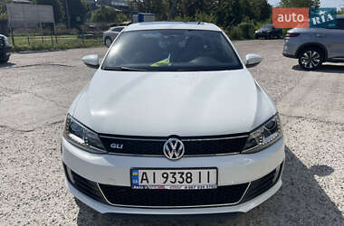 Седан Volkswagen Jetta 2014 в Києві