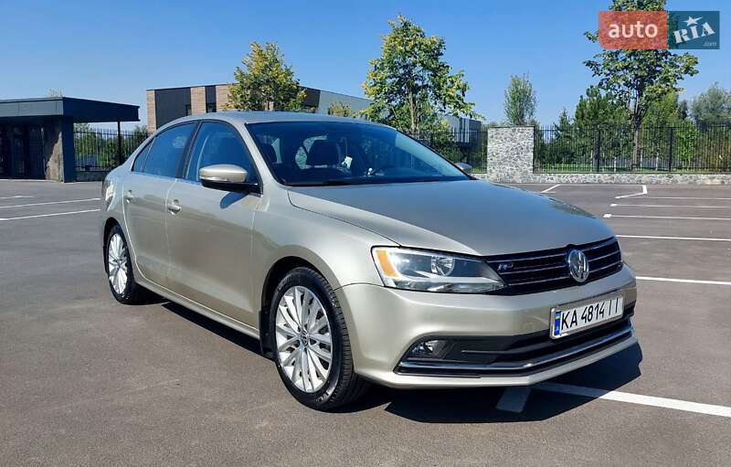 Седан Volkswagen Jetta 2015 в Києві