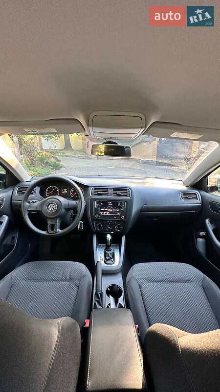 Седан Volkswagen Jetta 2013 в Полтаві