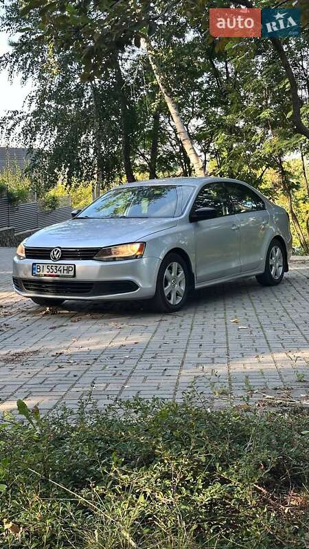 Седан Volkswagen Jetta 2013 в Полтаві