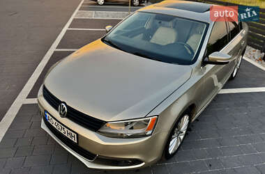 Седан Volkswagen Jetta 2013 в Мукачевому