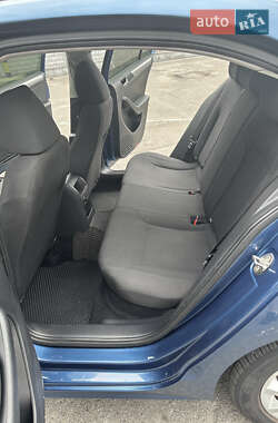 Седан Volkswagen Jetta 2015 в 
