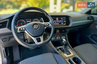 Седан Volkswagen Jetta 2021 в 