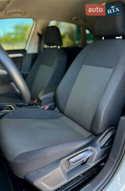 Седан Volkswagen Jetta 2021 в 
