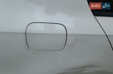 Седан Volkswagen Jetta 2010 в  фото 30 Седан Volkswagen Jetta 2010 в