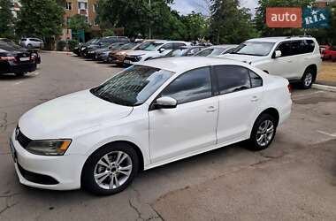 Седан Volkswagen Jetta 2010 в  фото 35 Седан Volkswagen Jetta 2010 в