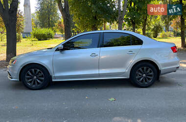 Седан Volkswagen Jetta 2014 в 