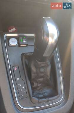 Седан Volkswagen Jetta 2015 в 