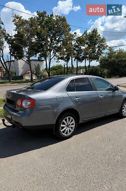 Седан Volkswagen Jetta 2006 в 