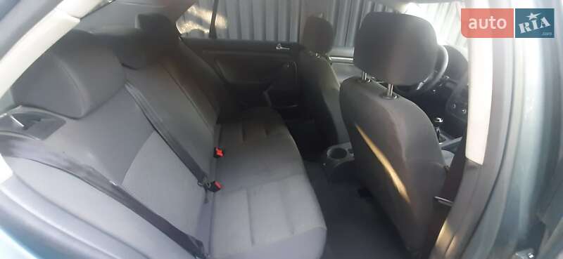 Седан Volkswagen Jetta 2006 в Киеве