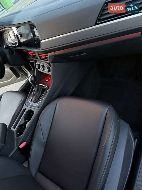 Седан Volkswagen Jetta 2019 в Одессе