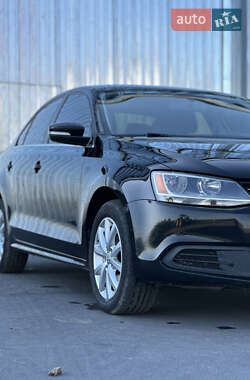 Седан Volkswagen Jetta 2013 в 