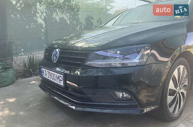 Седан Volkswagen Jetta 2015 в Першотравенске