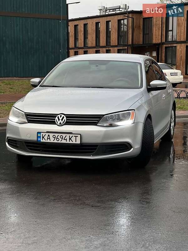 Седан Volkswagen Jetta 2011 в Києві