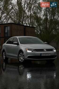Седан Volkswagen Jetta 2011 в Києві