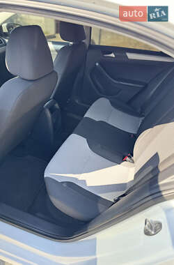 Седан Volkswagen Jetta 2016 в 