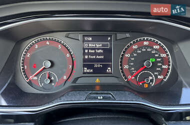Седан Volkswagen Jetta 2021 в 