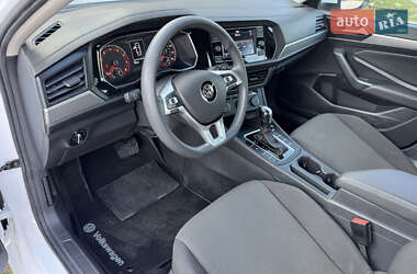 Седан Volkswagen Jetta 2021 в 