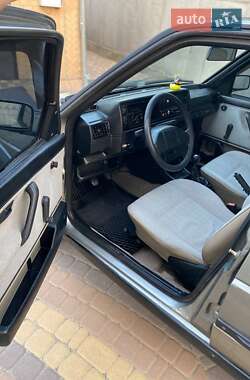 Седан Volkswagen Jetta 1990 в 