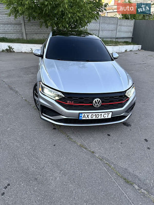 Седан Volkswagen Jetta 2019 в Харкові