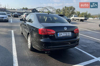 Седан Volkswagen Jetta 2014 в Києві