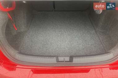 Седан Volkswagen Jetta 2019 в 