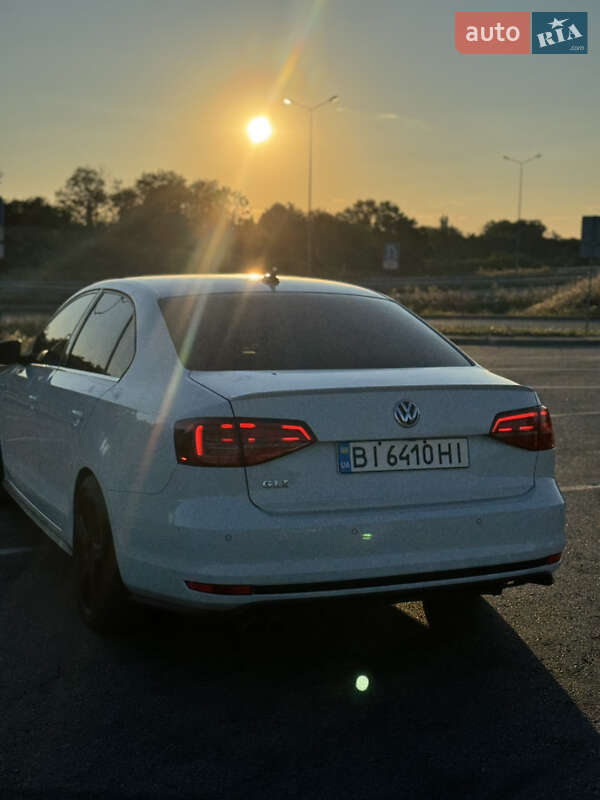 Седан Volkswagen Jetta 2017 в Полтаве