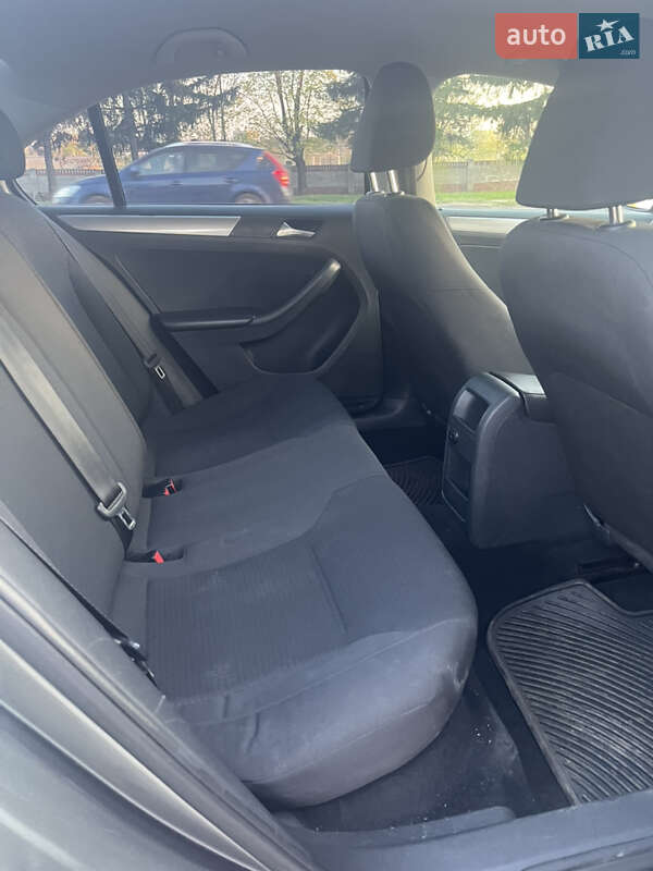 Седан Volkswagen Jetta 2014 в Харькове