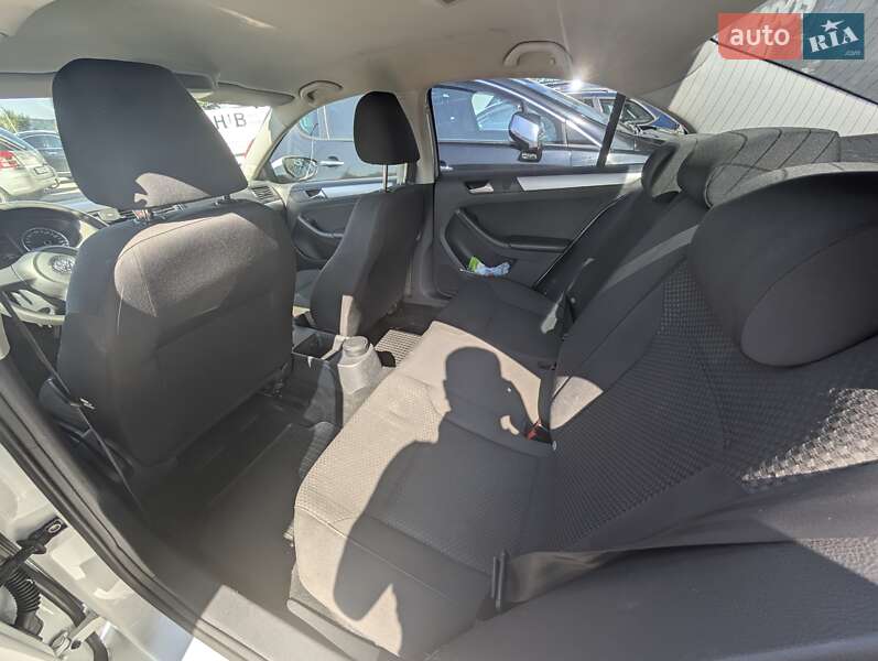 Седан Volkswagen Jetta 2014 в Киеве