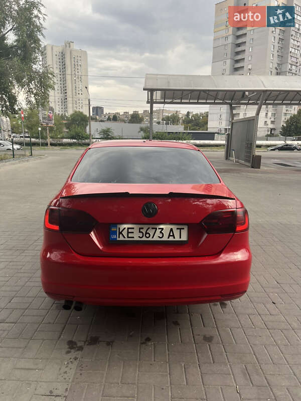 Седан Volkswagen Jetta 2012 в Днепре