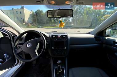 Седан Volkswagen Jetta 2006 в 