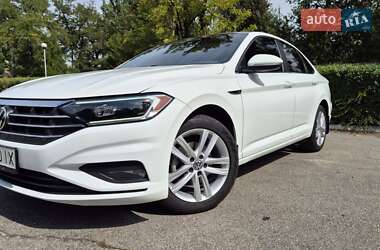 Седан Volkswagen Jetta 2019 в 