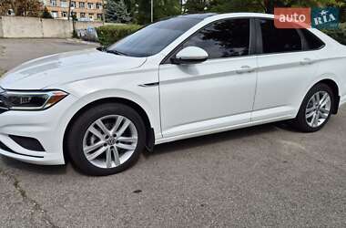 Седан Volkswagen Jetta 2019 в 