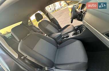 Седан Volkswagen Jetta 2019 в 