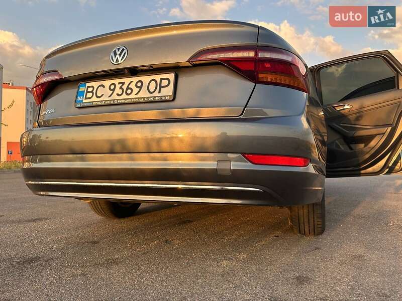 Седан Volkswagen Jetta 2019 в Виннице