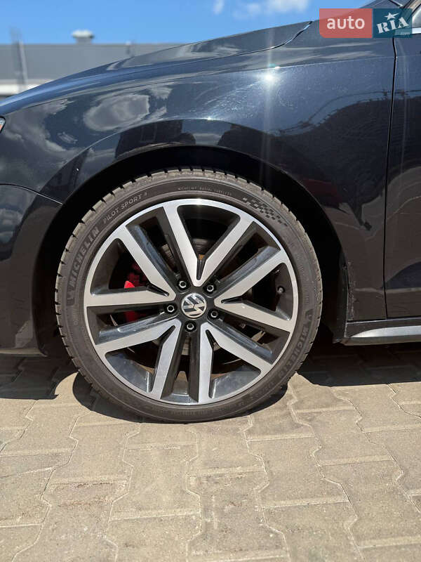 Седан Volkswagen Jetta 2013 в Києві