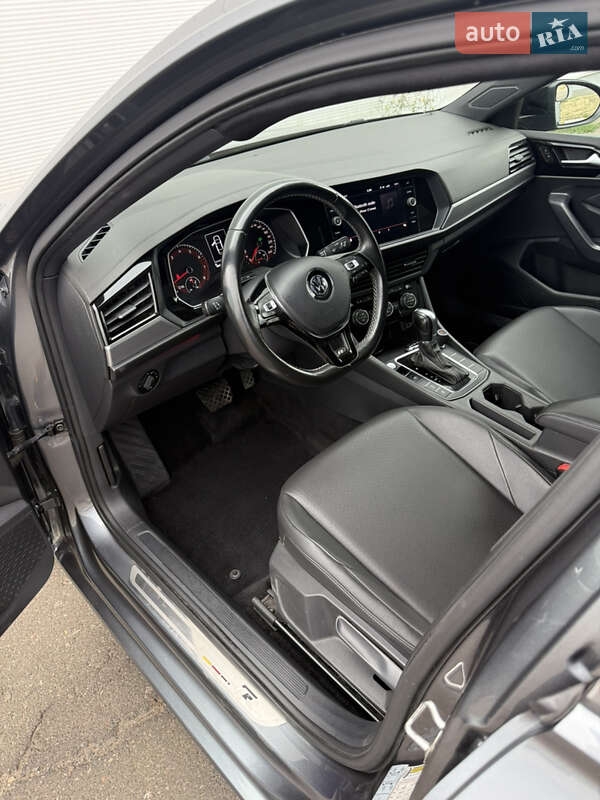 Седан Volkswagen Jetta 2019 в Одессе