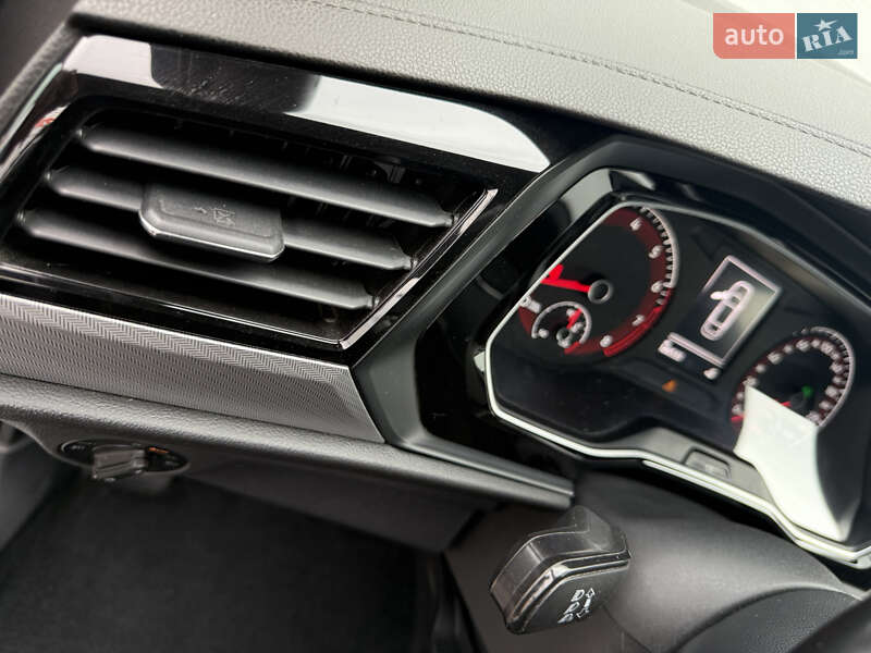 Седан Volkswagen Jetta 2019 в Одессе