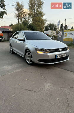 Седан Volkswagen Jetta 2011 в Києві