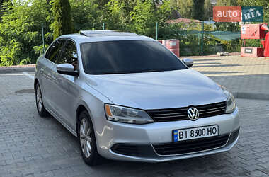 Седан Volkswagen Jetta 2012 в Кременчуці