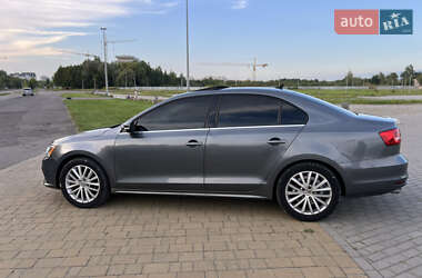 Седан Volkswagen Jetta 2015 в 