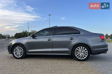 Седан Volkswagen Jetta 2015 в 