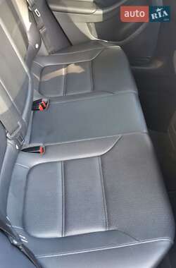 Седан Volkswagen Jetta 2015 в 